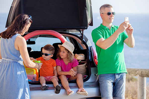 How Can You Keep Kids Entertained on a Long Drive?